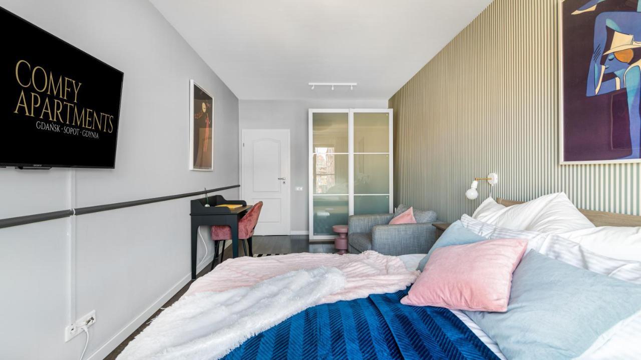 Waterlane W Oknami Na Rzeke - Marina View - Comfy Apartments Гданск Екстериор снимка